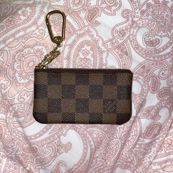 Louis Vuitton Accessories - Louis Vuitton Damier Ebene Key Pouch